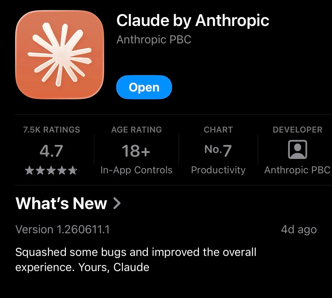 Ficha de Claude en la tienda de aplicaciones: icono naranja, botón Open y el nombre Anthropic PBC